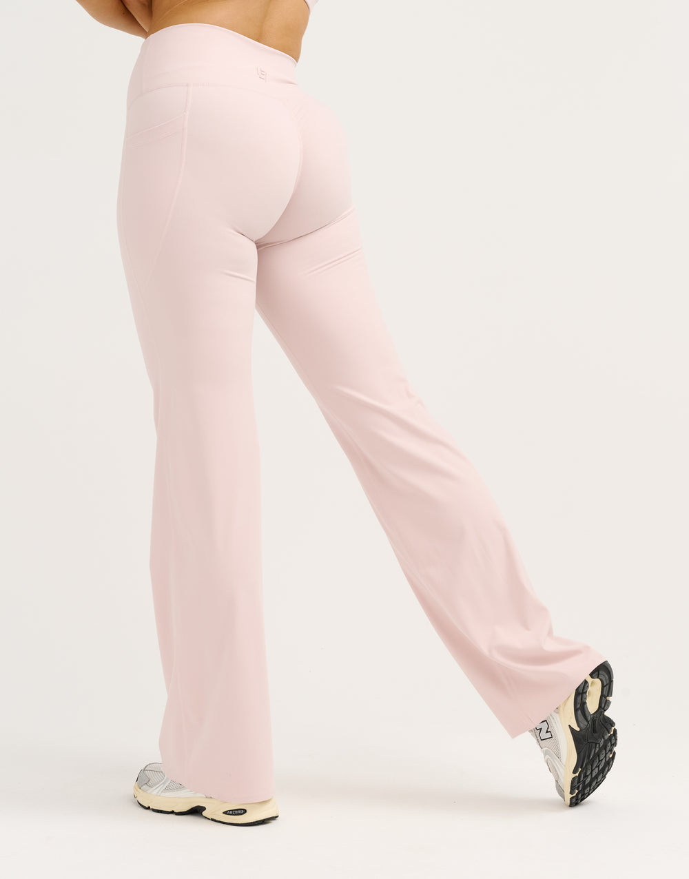 Lycra Invisible Scrunch Straight Leg Pant - Mauve