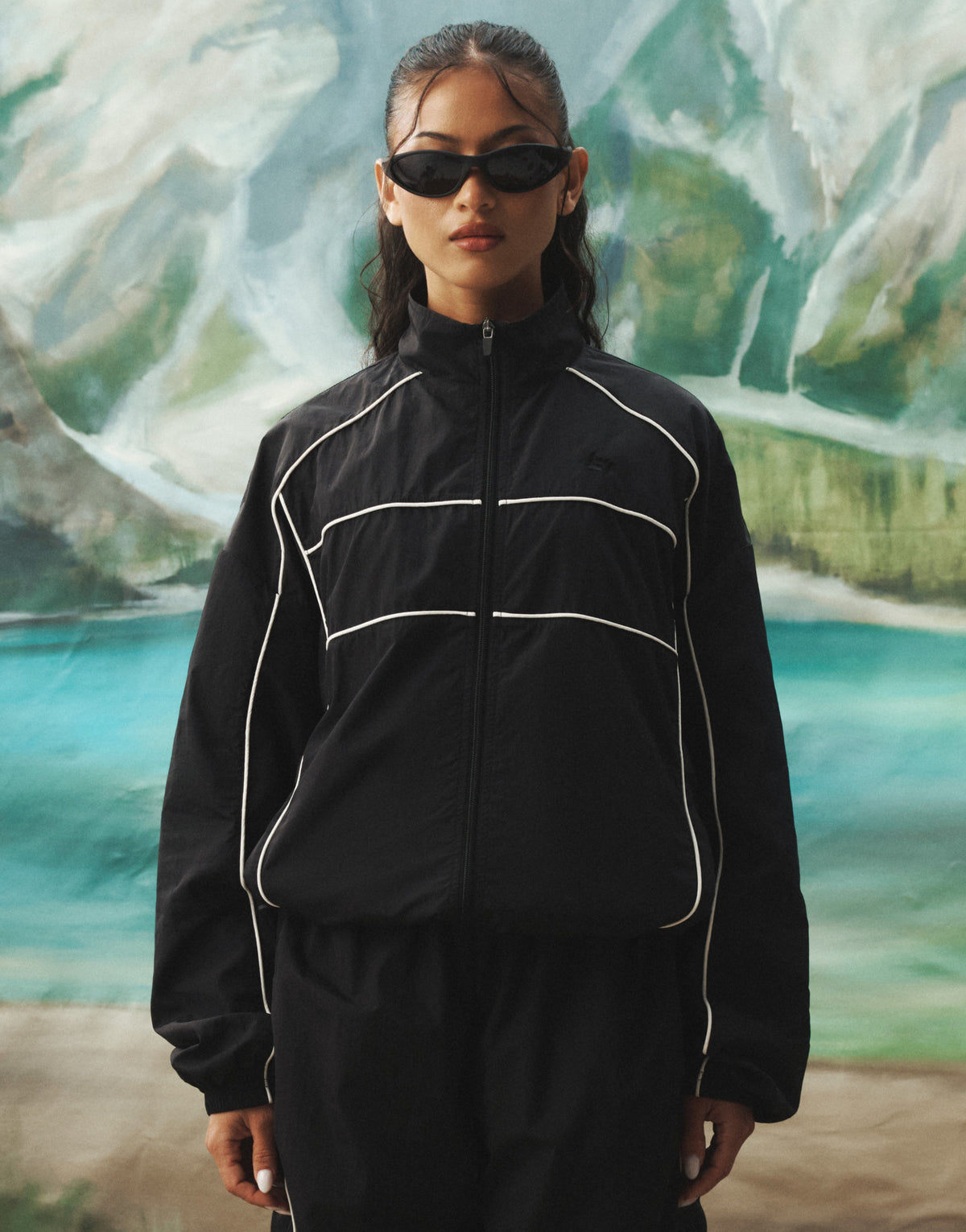 Nova Trek™ Spray Jacket - Phantom Black