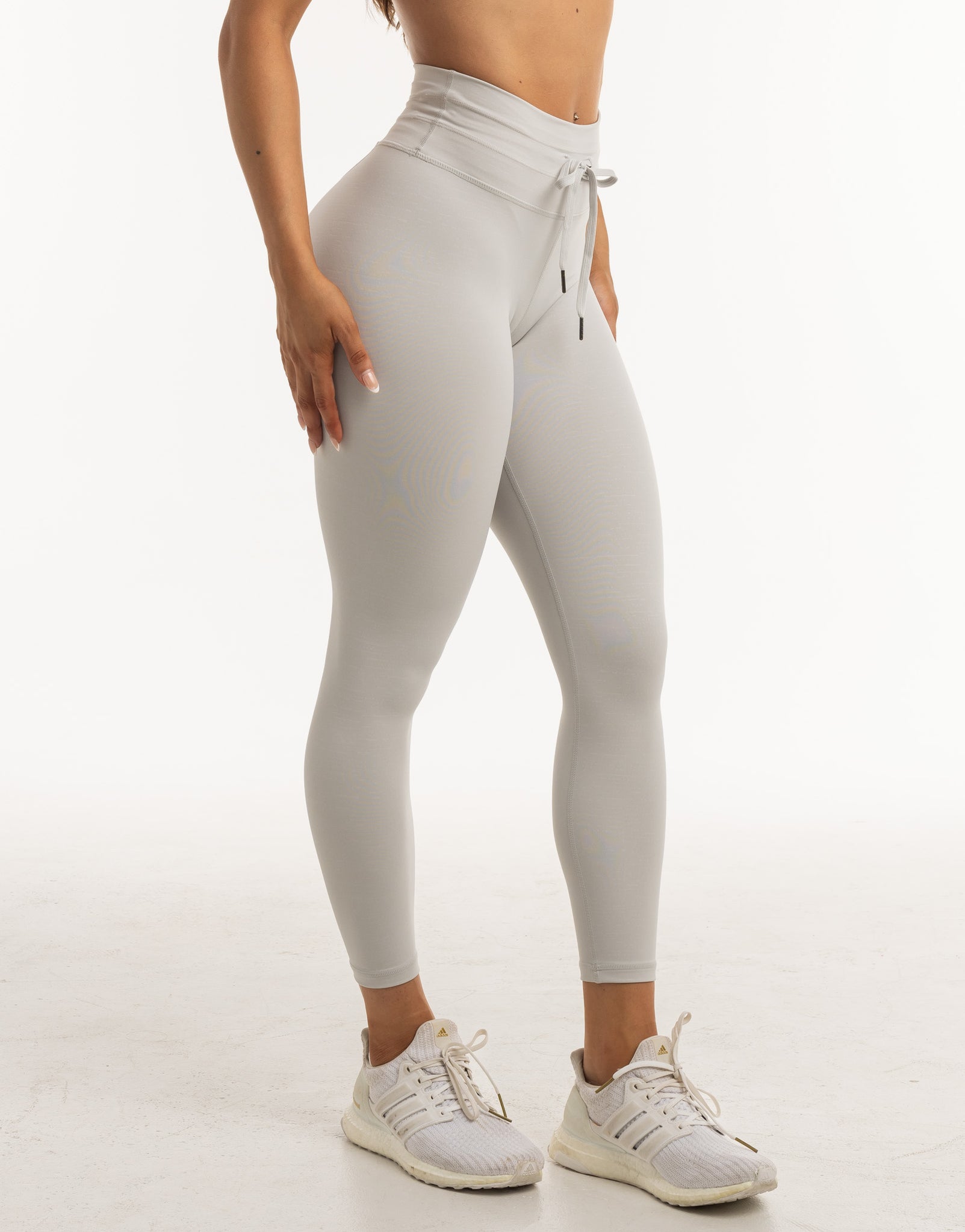 Shop Leggings & Tights for Women | ECHT