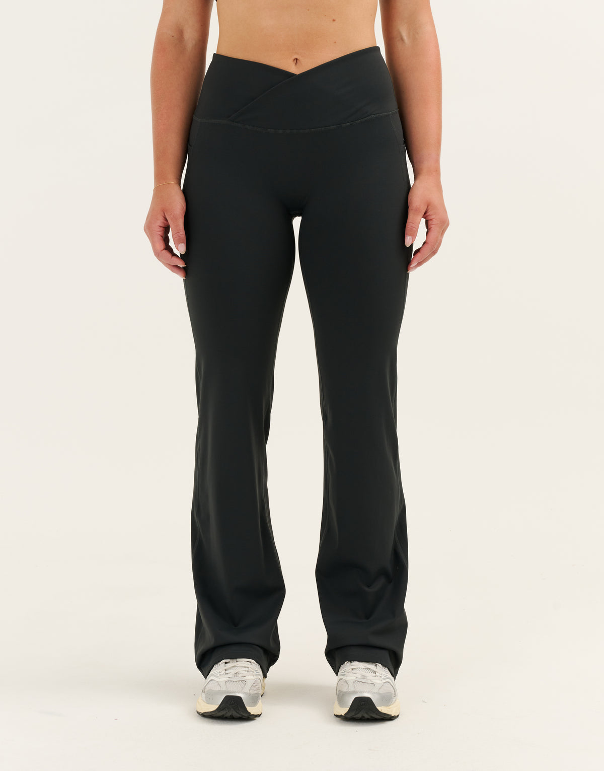 Nova Lycra® Straight Leg Pant - Phantom Black