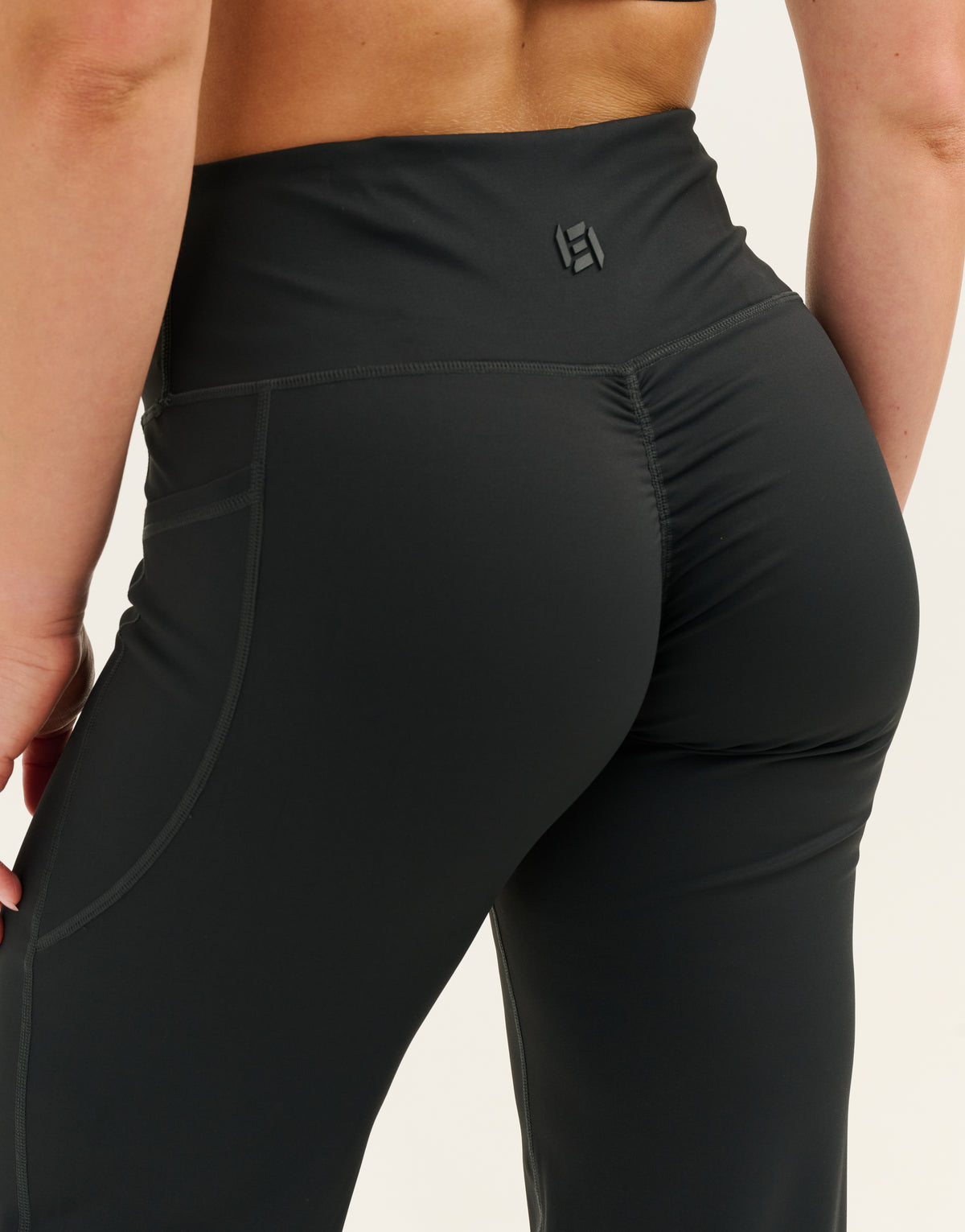 Nova Lycra® Pocket Wide Leg Pant - Phantom Black