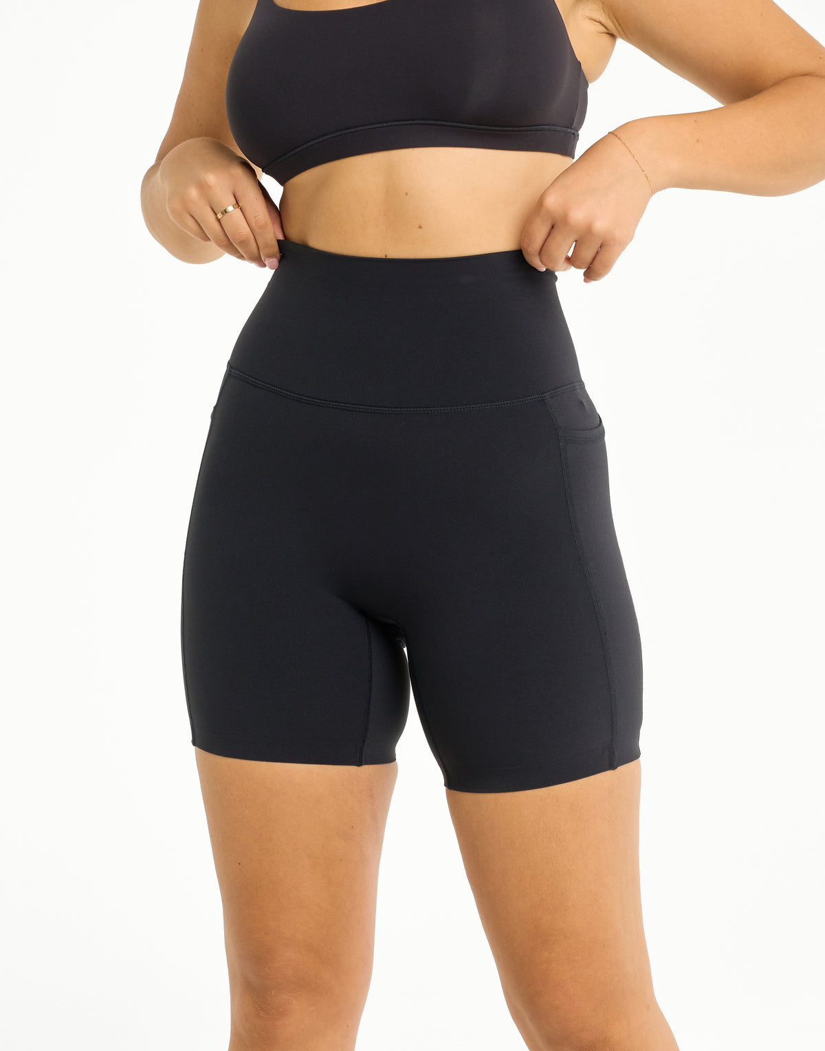 Pocketed High Waist Active Shorts