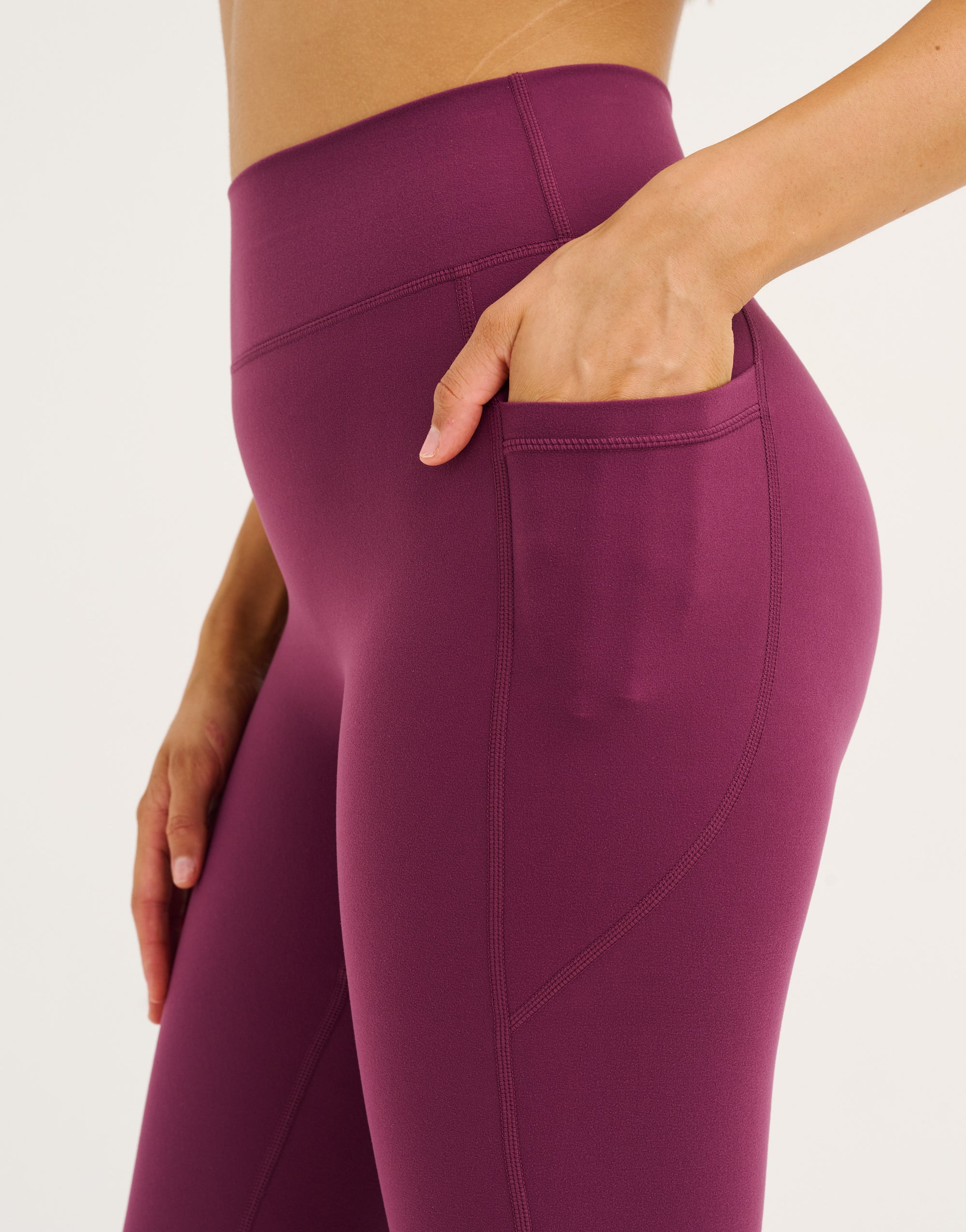 Ascend Pocket Leggings 23" - Blackberry