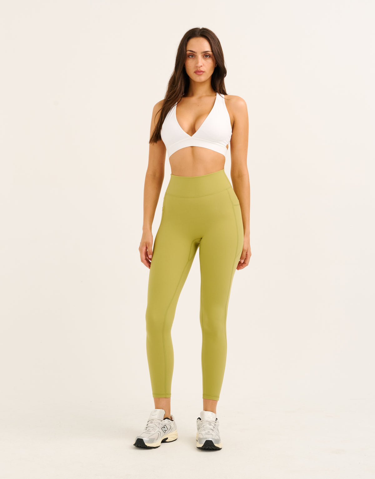 Ascend Pocket Mid-Waist Leggings 25" - Olive