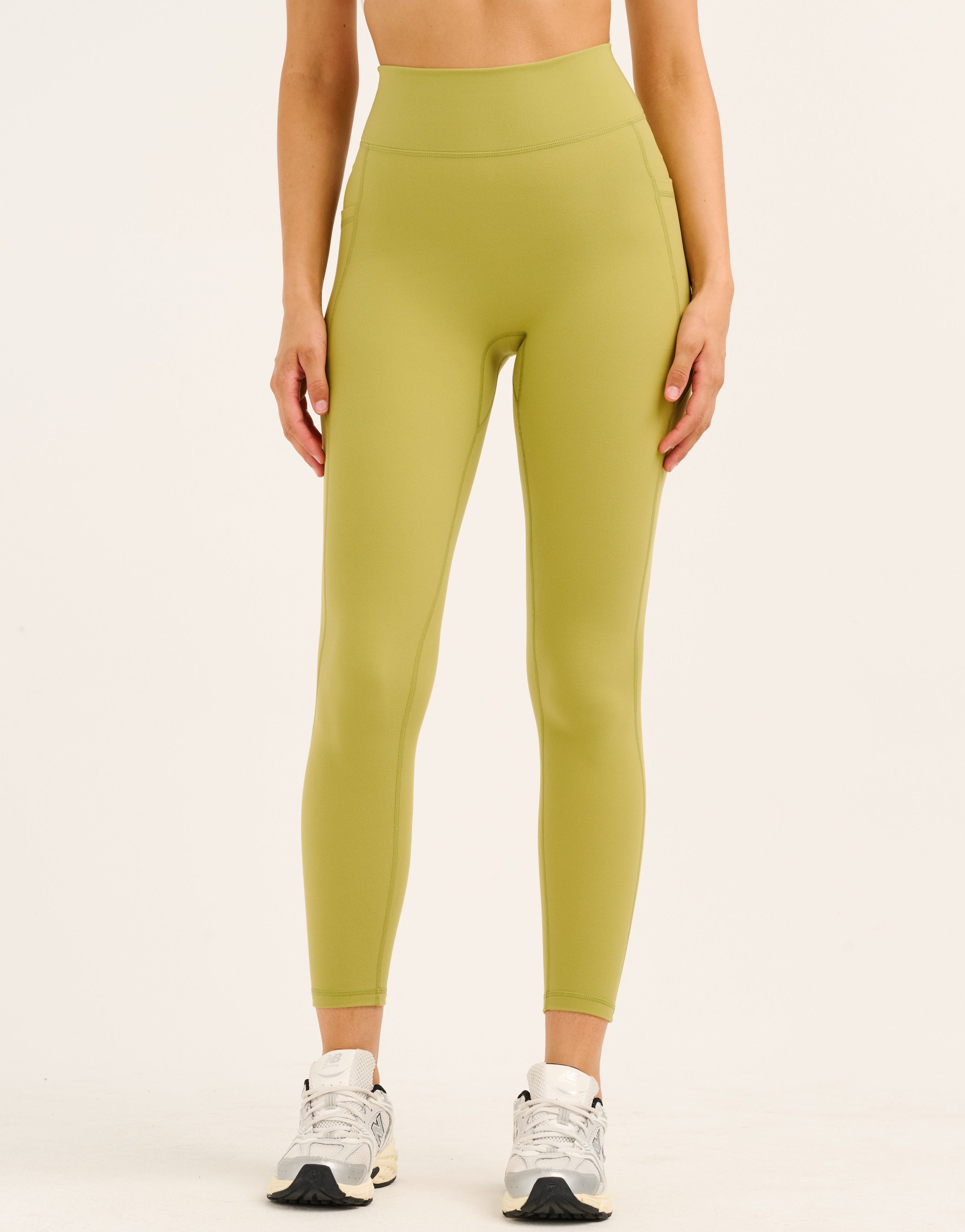 Ascend Pocket Leggings 25" - Olive
