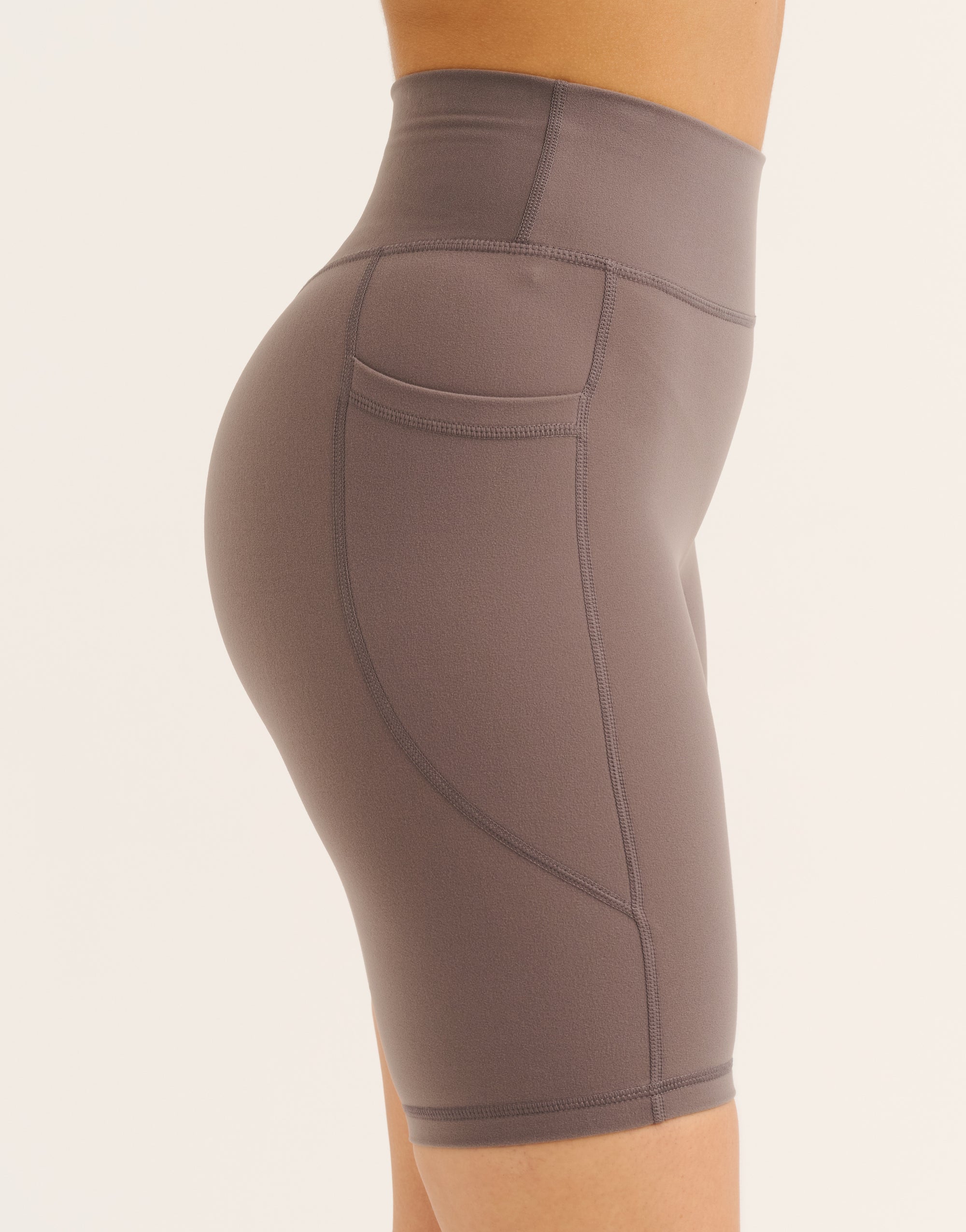 Ascend Pocket Shorts 8" - Slate Grey