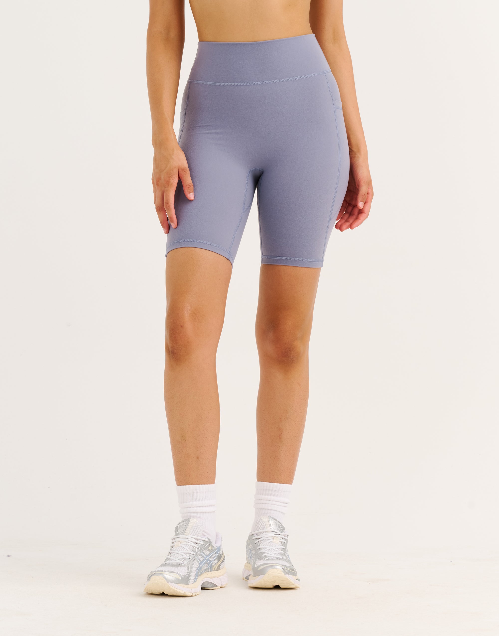 Ascend Pocket Shorts 8" - Washed Blue