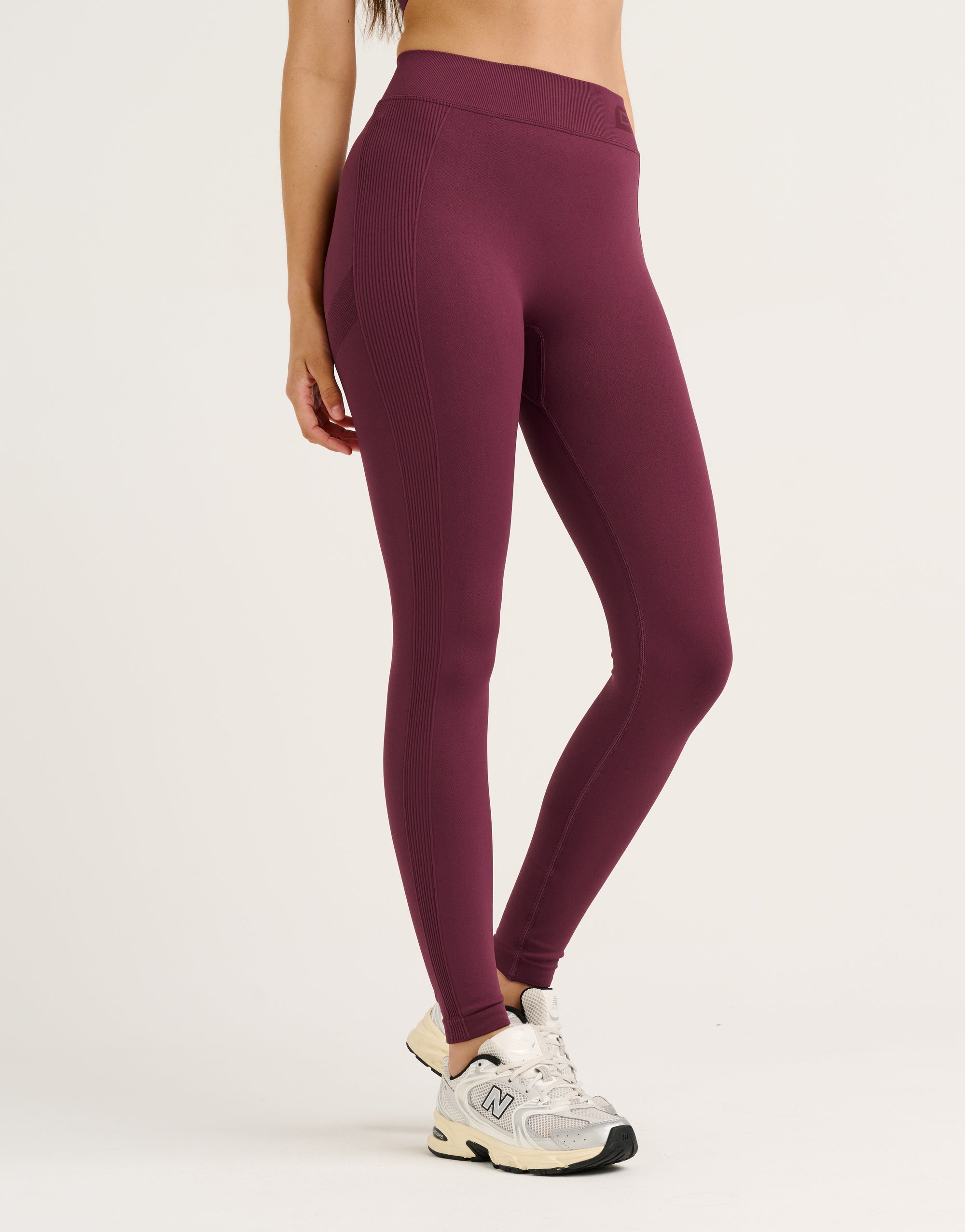 Arise Scrunch Mid-Waist Leggings - Blackberry