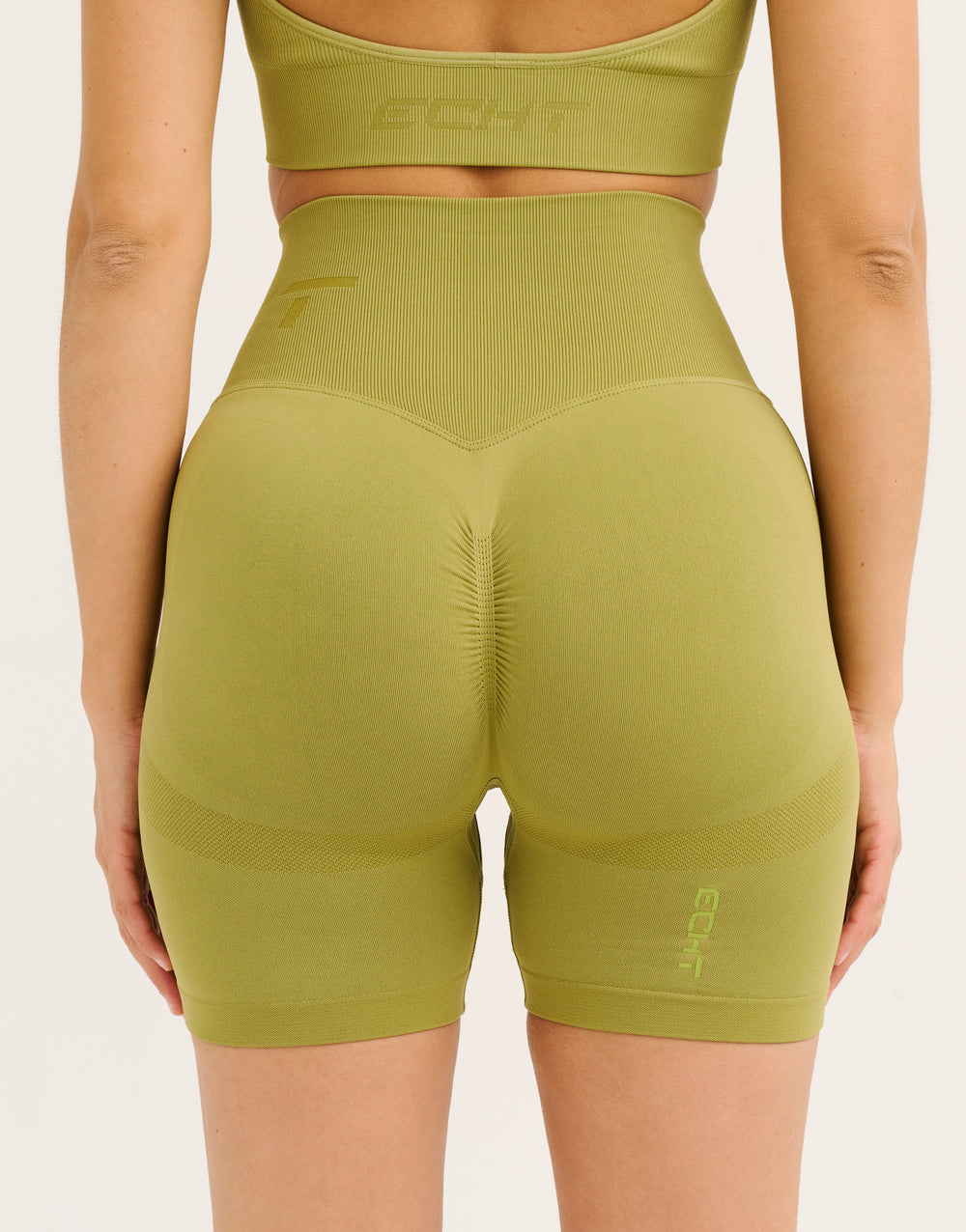 Arise Scrunch Shorts V2 - Olive
