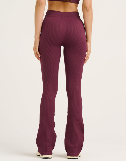 Arise Comfort Mid-Waist Flare Leggings - Blackberry
