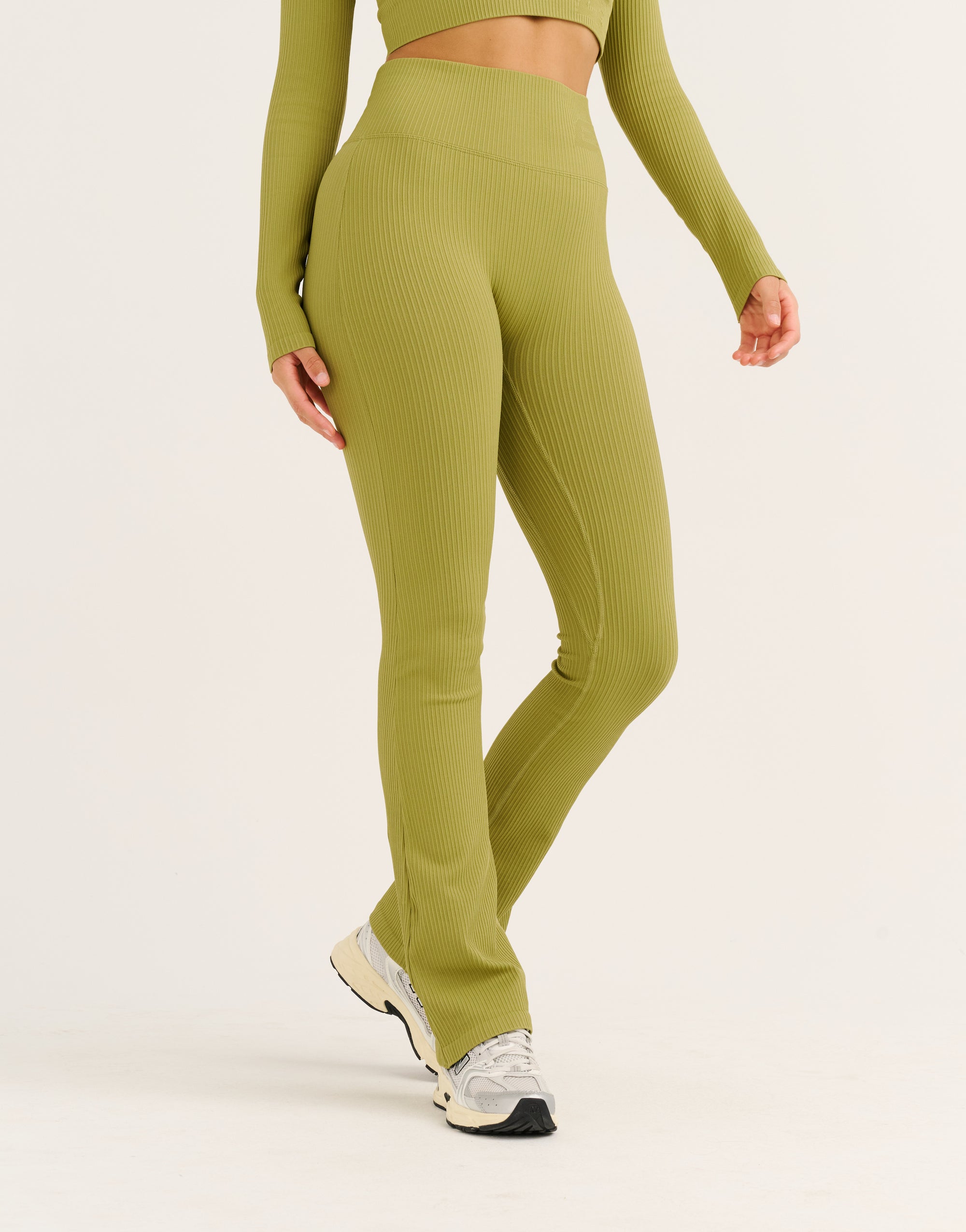 Arise Comfort Flare Leggings V2 - Olive