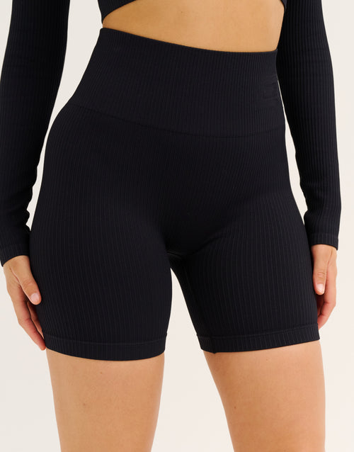 Arise Comfort Shorts V2 - Stealth Black