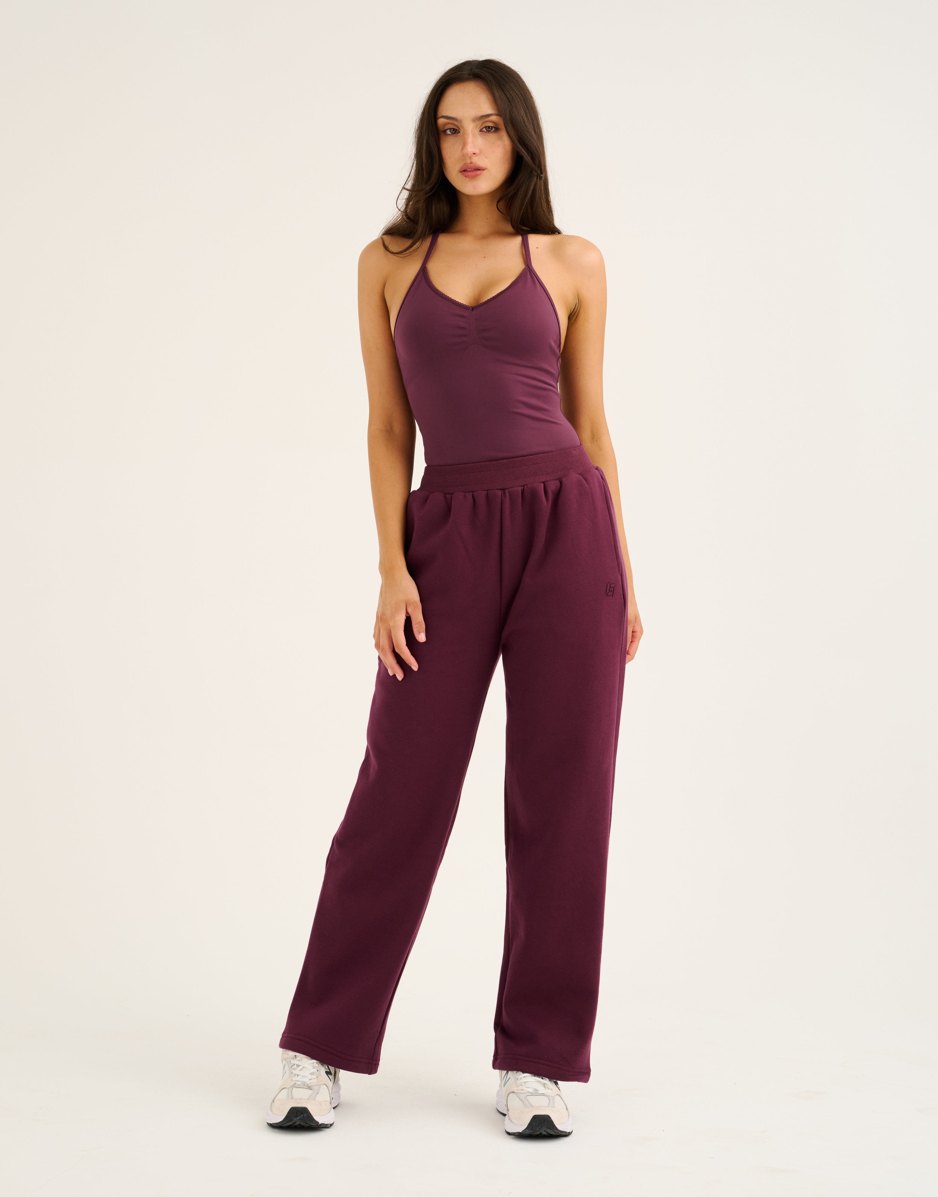 Elemental Straight Leg Sweatpants - Blackberry