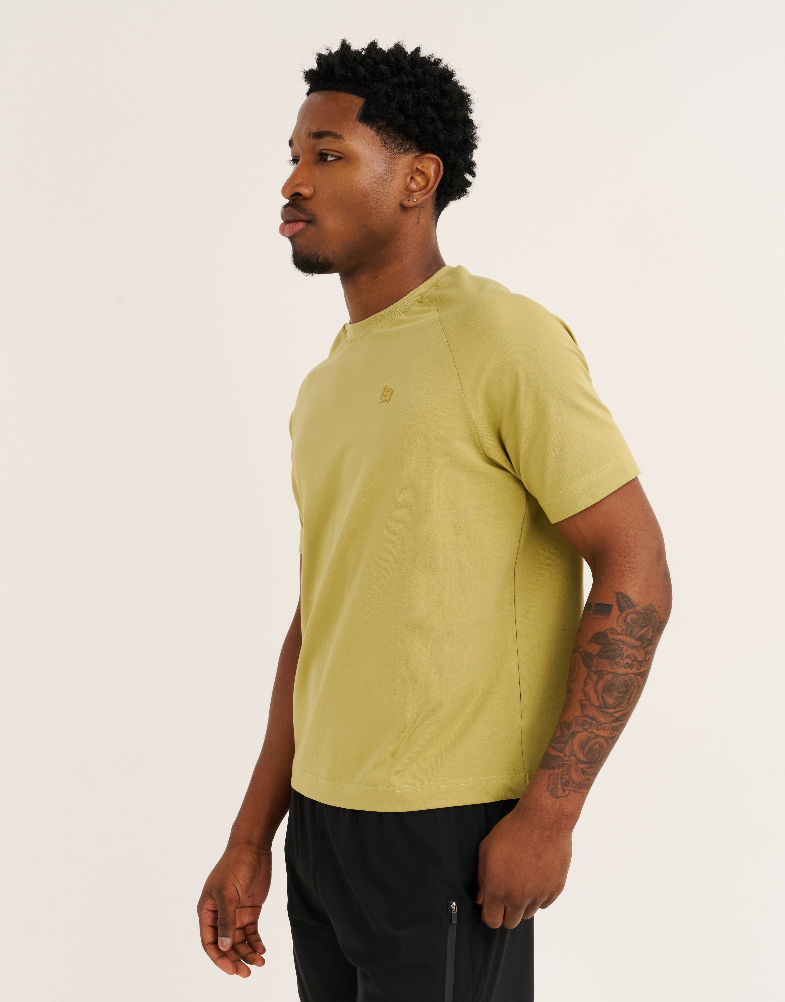 Foundation Tee 27" - Olive