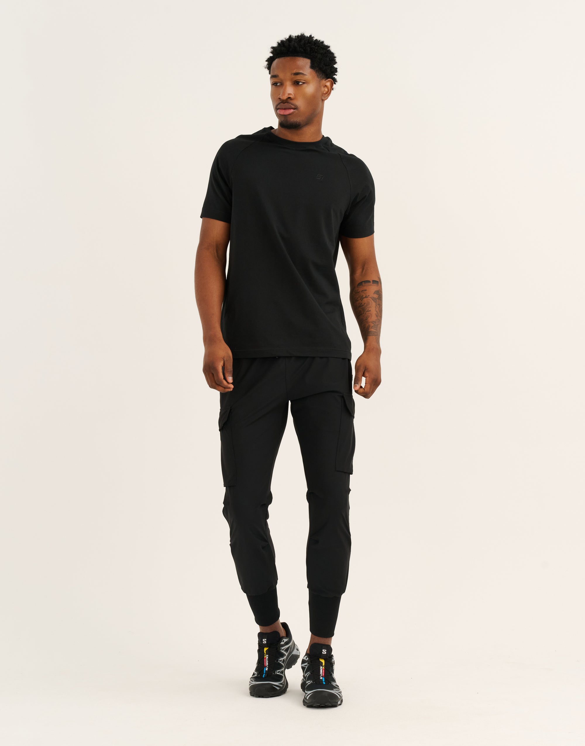 Foundation Tee 30" - Black