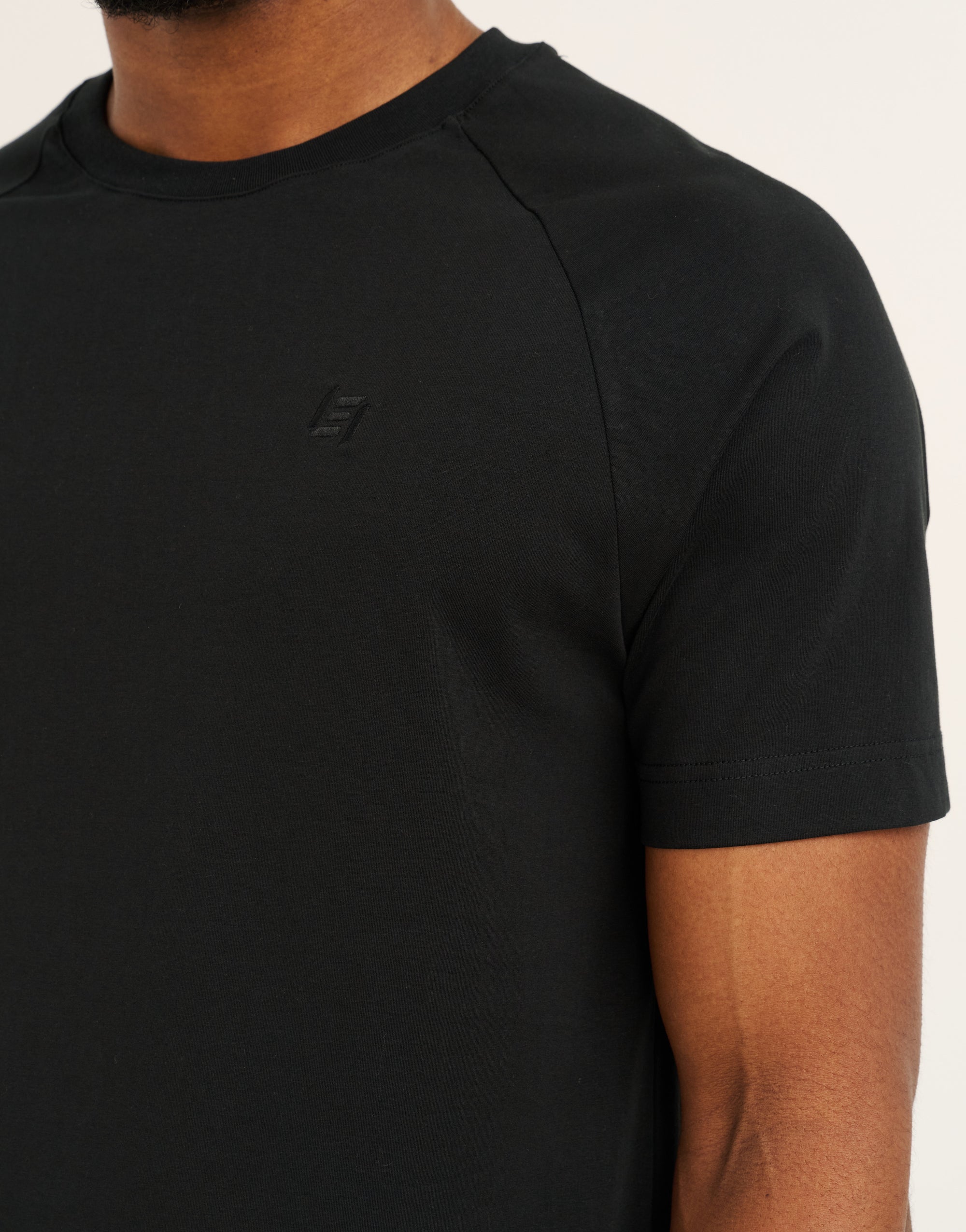 Foundation Tee 30" - Black