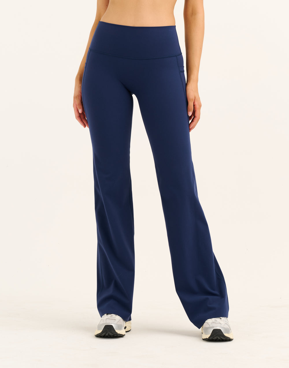 Lycra Invisible Scrunch Straight Leg Pant - Navy