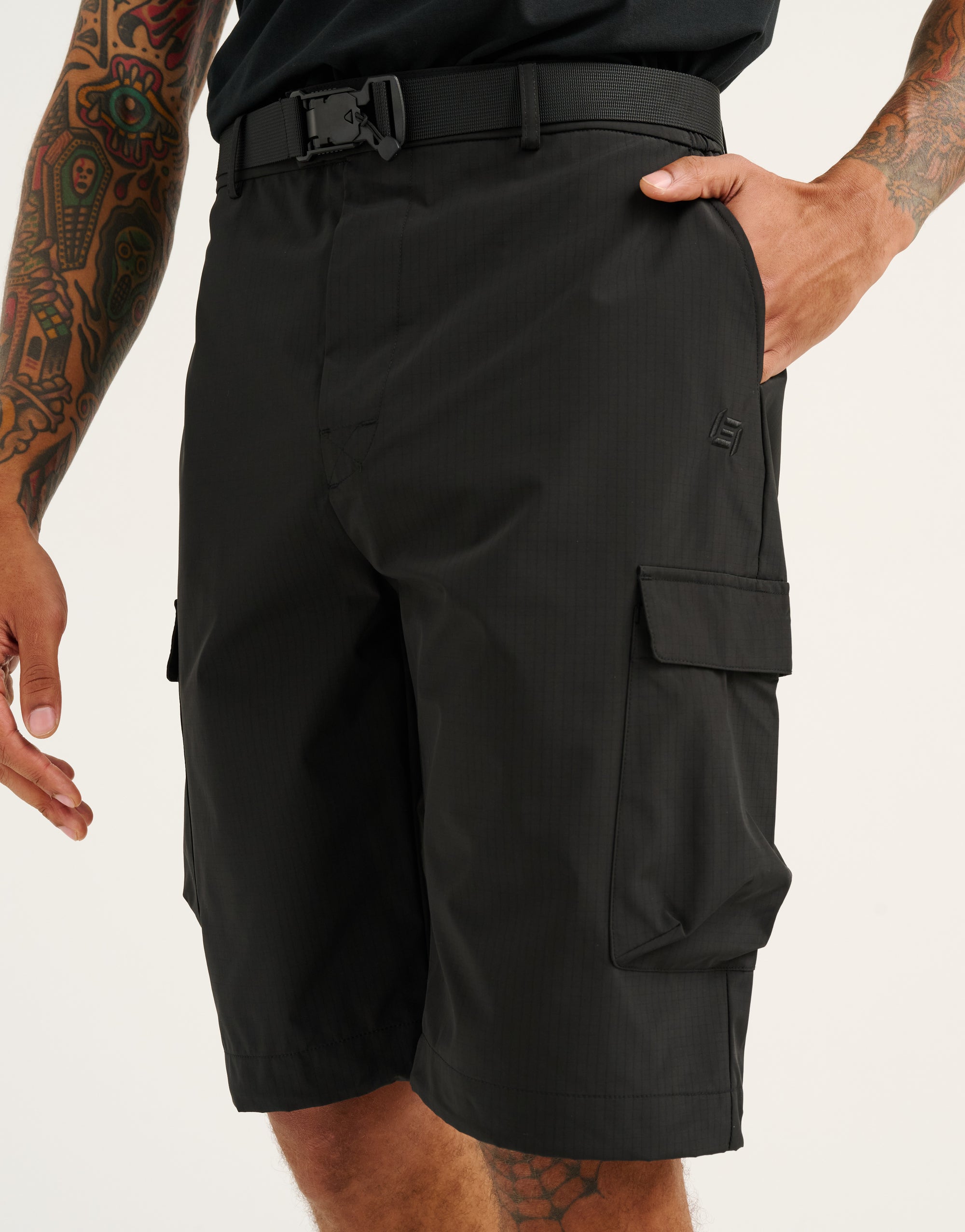 Nova Trek™ Cargo Shorts - Phantom Black