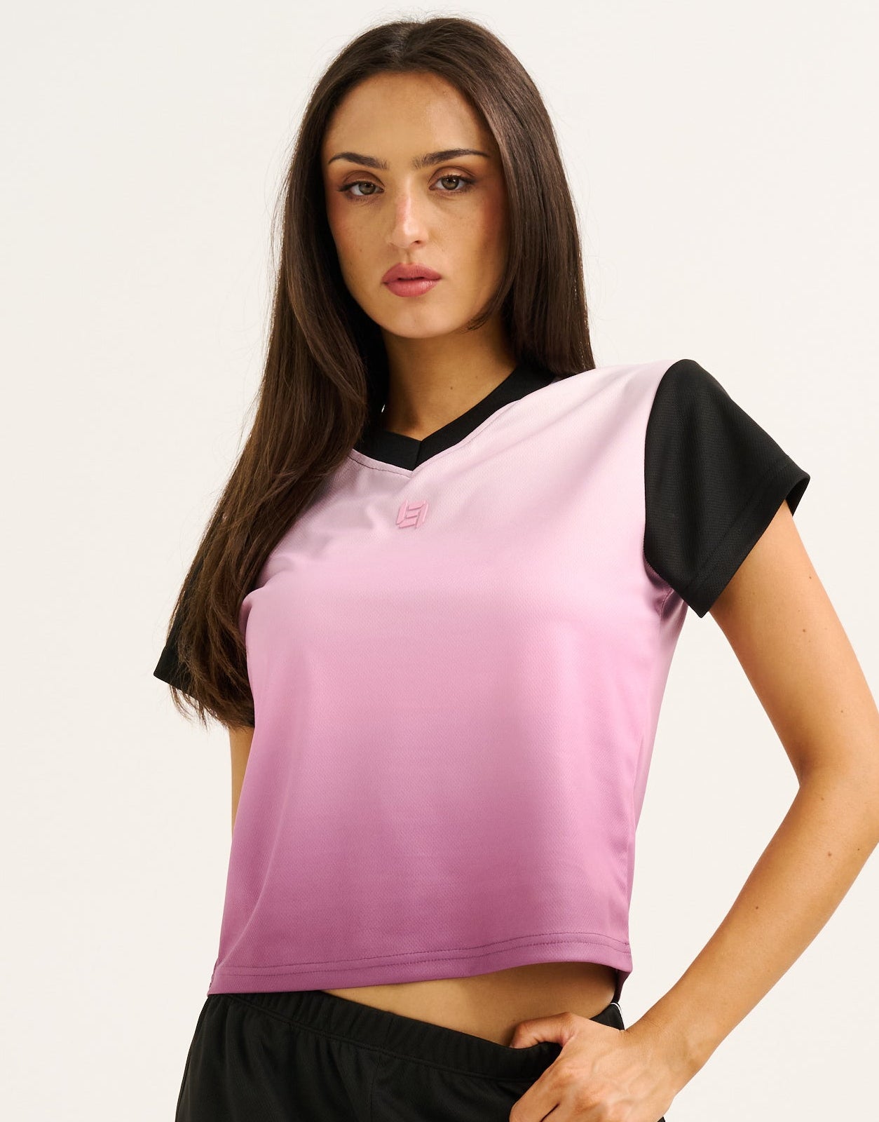Club V Neck Crop Tee - Lilac