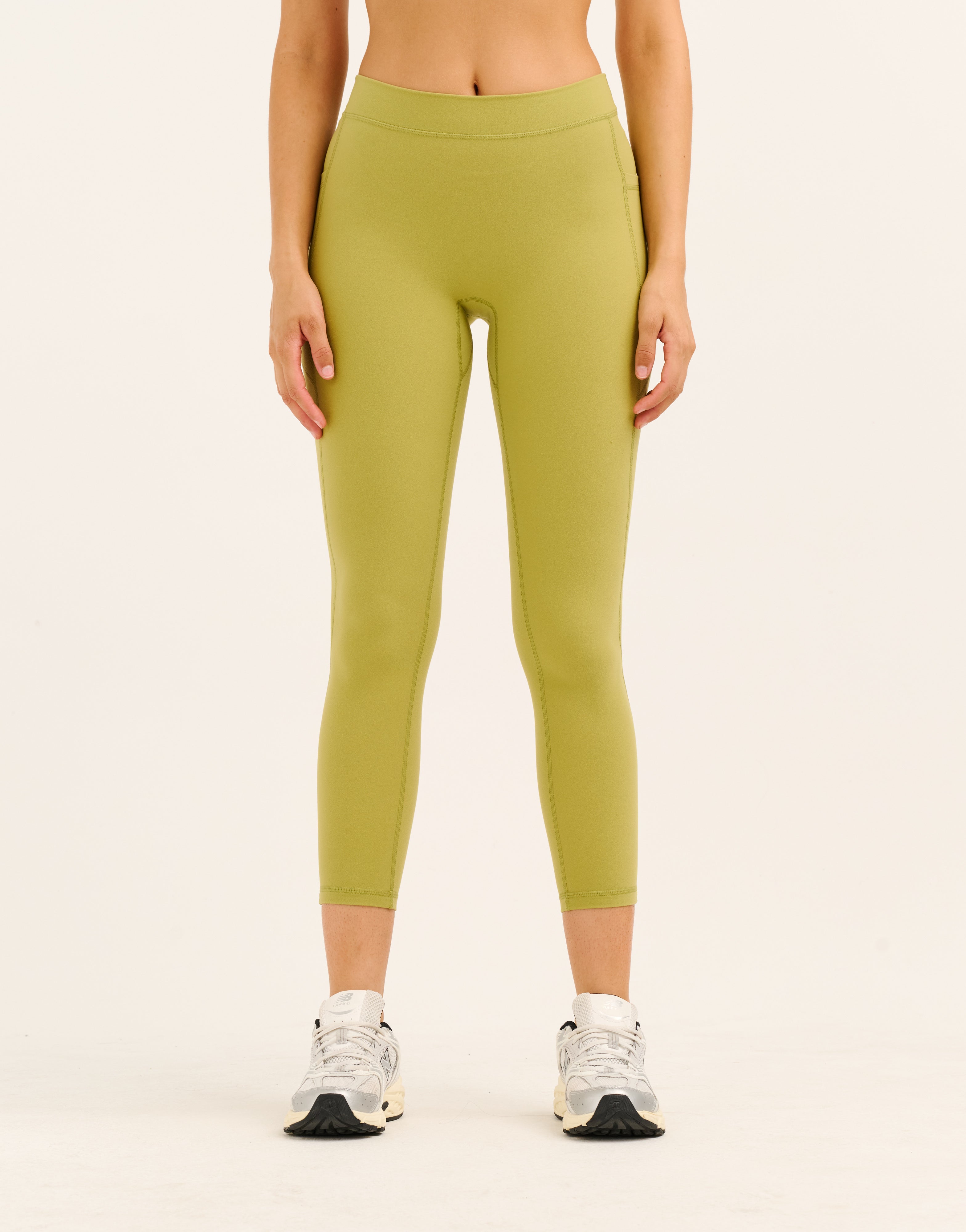 Ascend Pocket Mid-Waist Leggings 23" - Olive