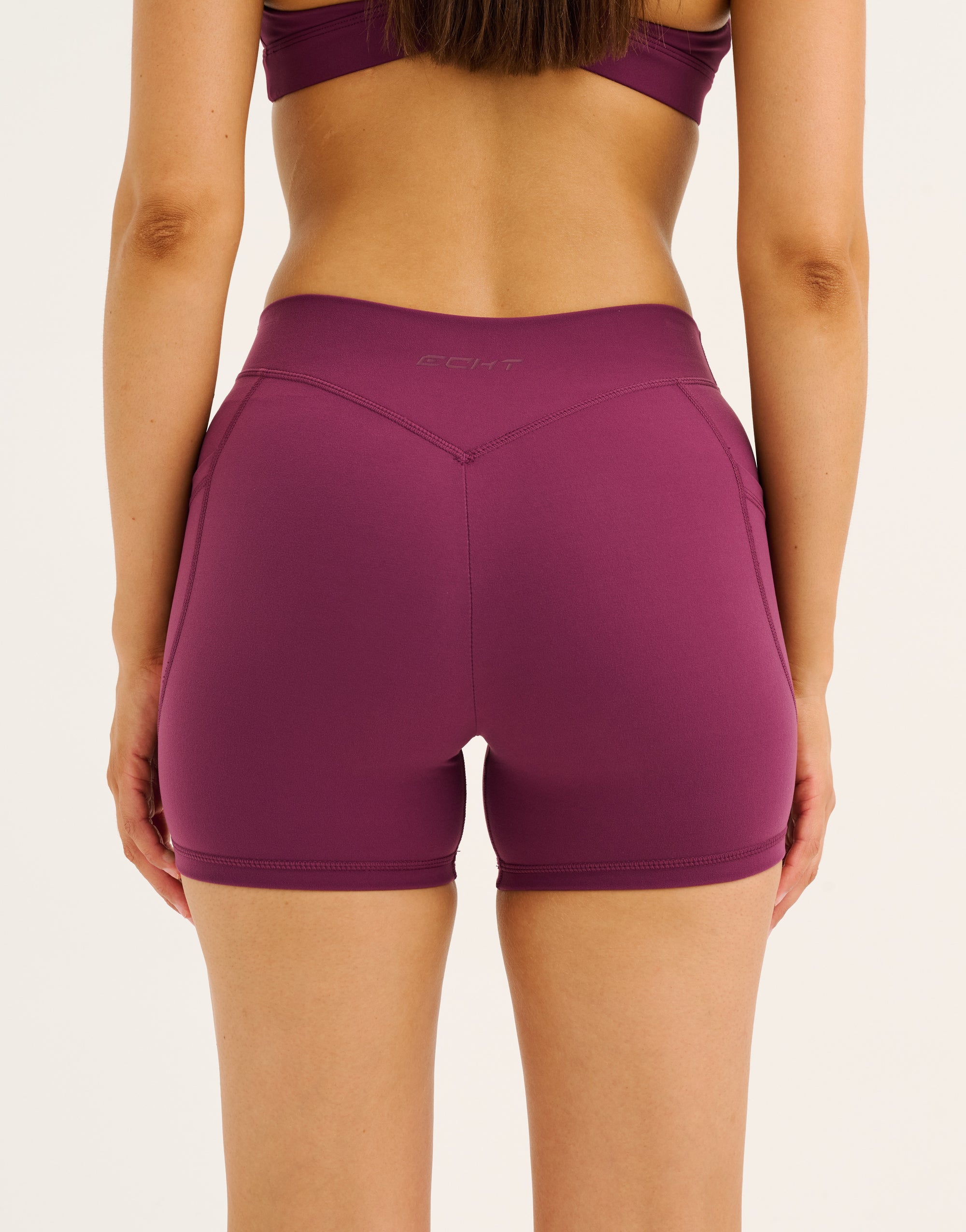 Ascend Pocket Mid-Waist Shorts 4" - Blackberry