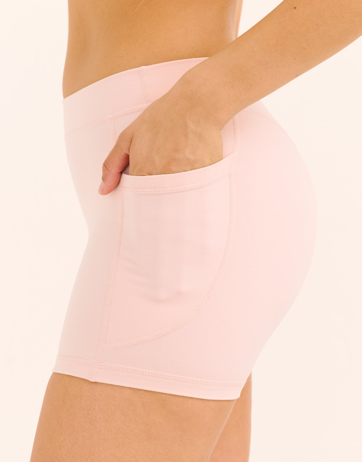 Ascend Pocket Mid-Waist Shorts 4" - Mauve