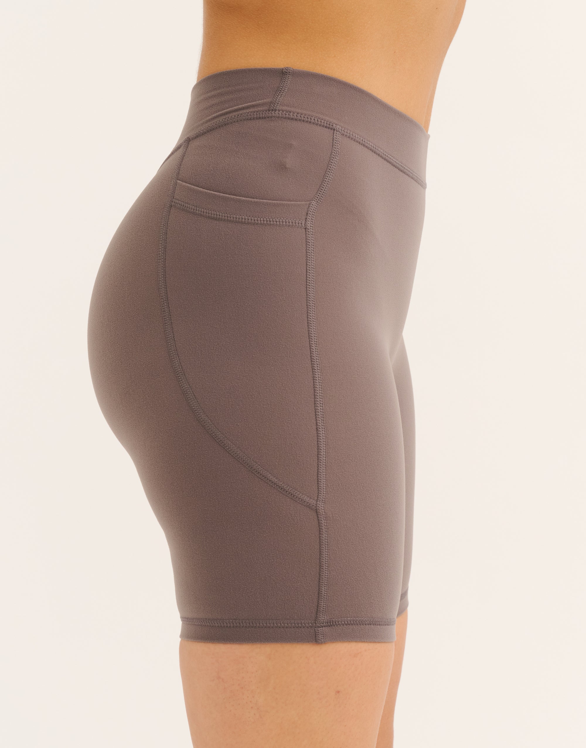 Ascend Pocket Mid-Waist Shorts 8" - Slate Grey