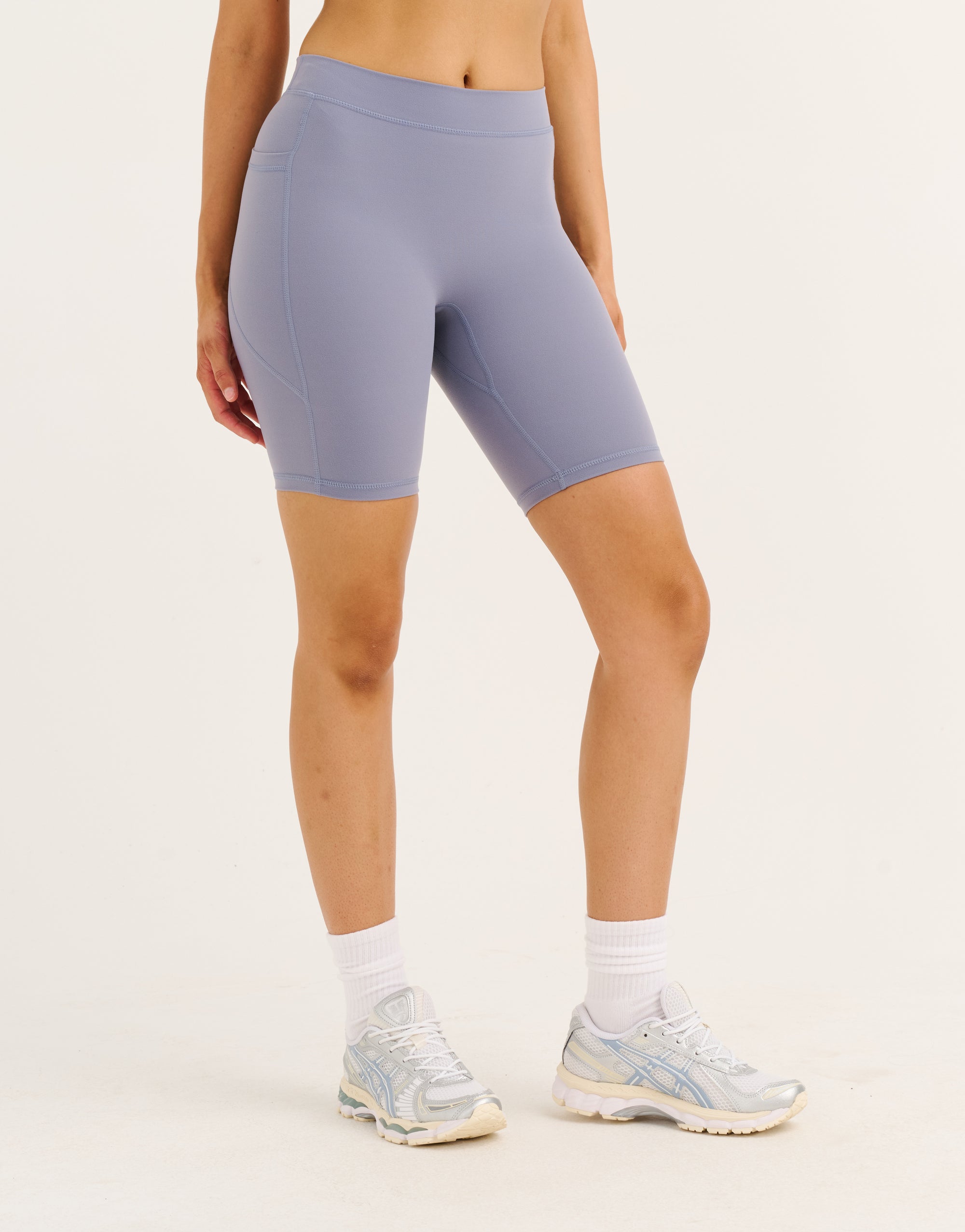 Ascend Pocket Mid-Waist Shorts 8" - Washed Blue