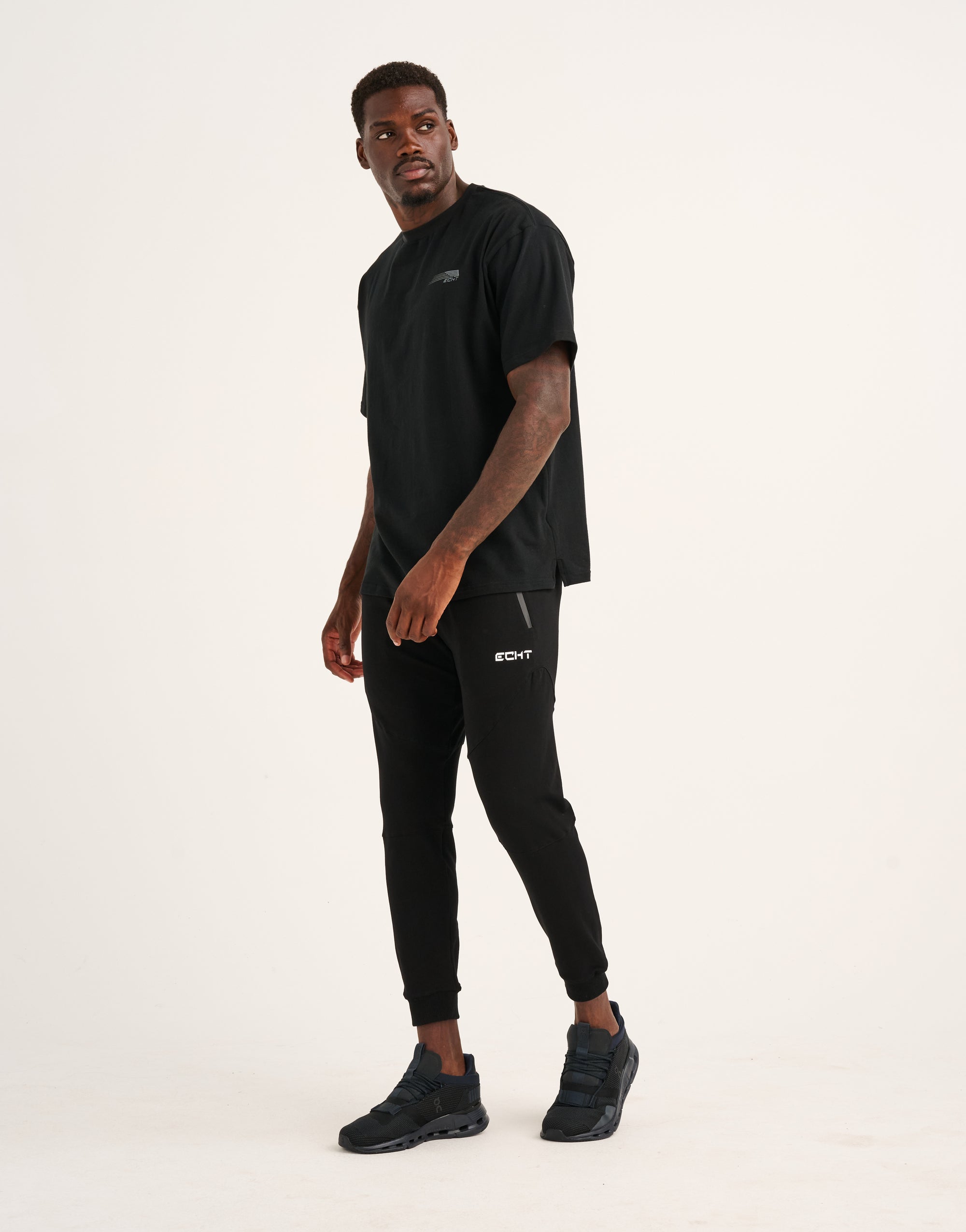 Echt Tapered Joggers - Black