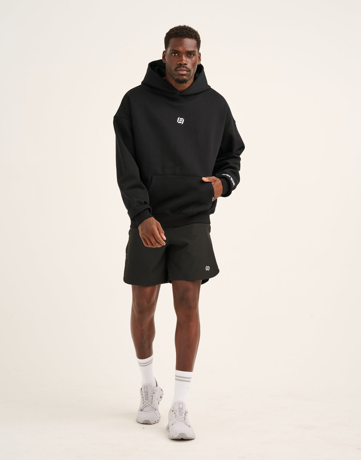 World Wide Hoodie - Black