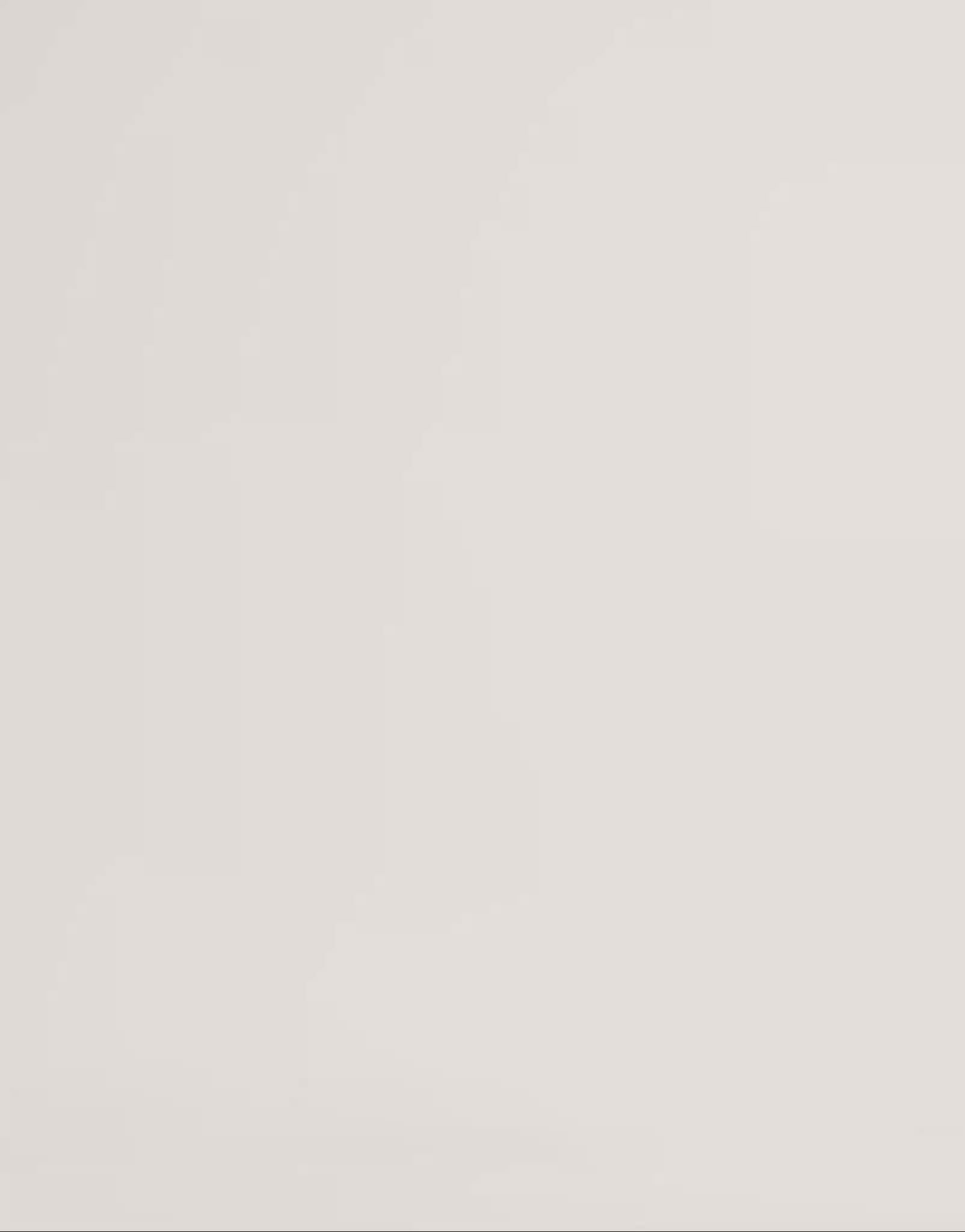 Arise Scrunch Mid-Waist Shorts - Stealth Black