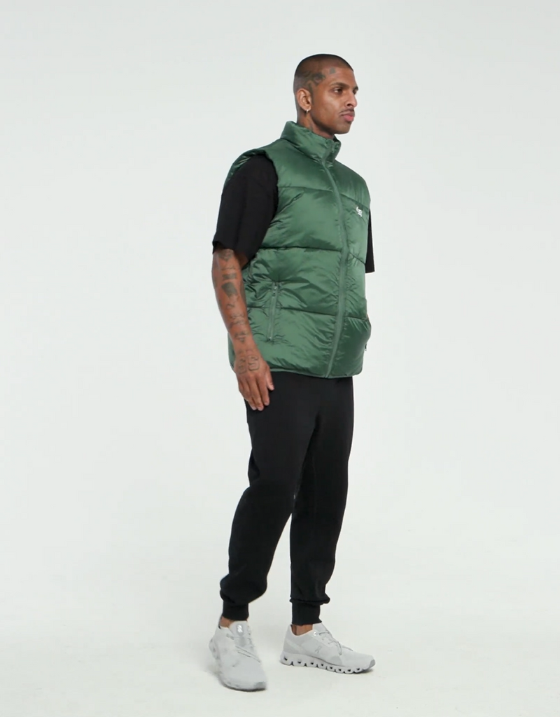 Curated visual reference: Vest Rival Yard Green Penthouse Reference: Echt Dart Puffer Vest