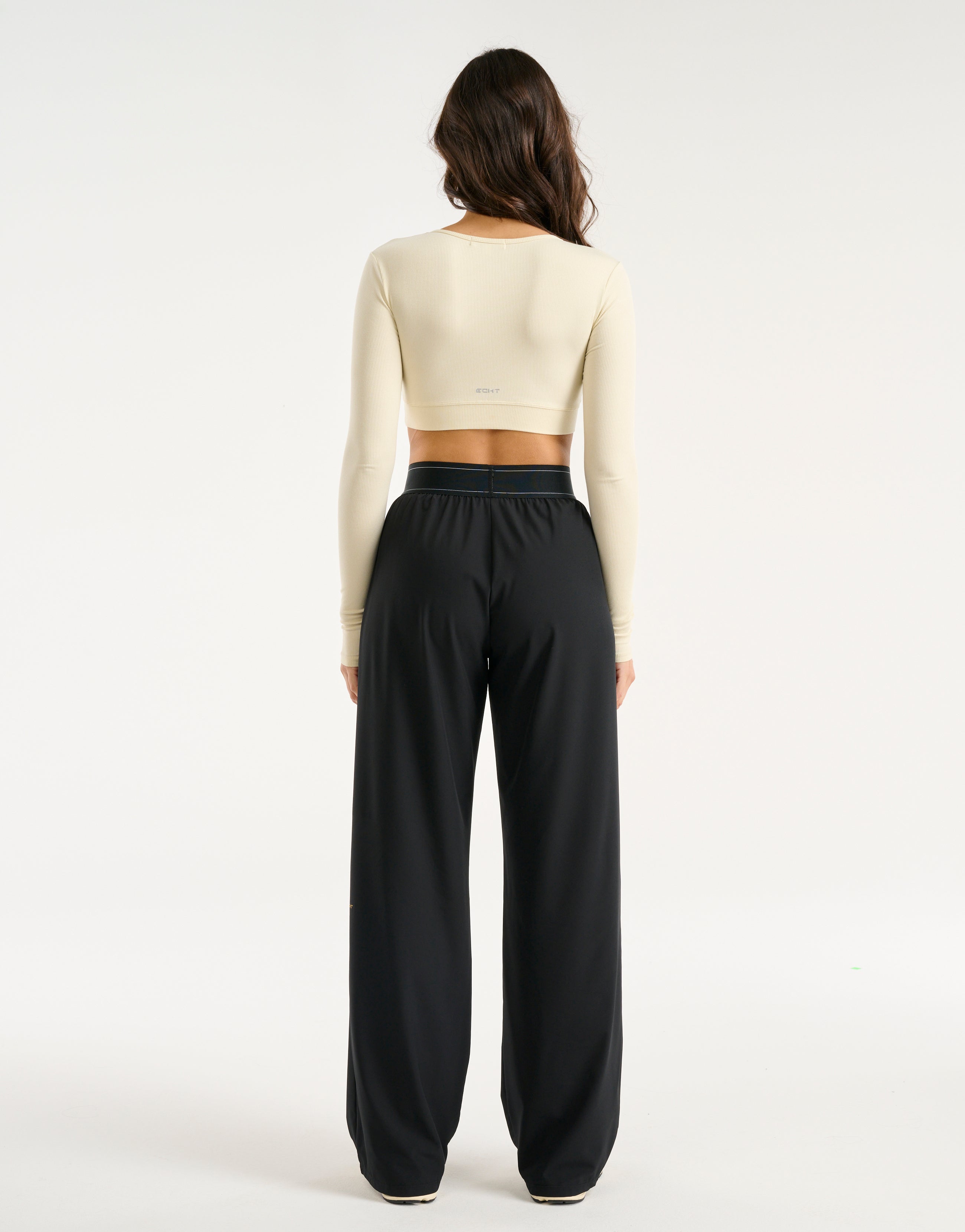 Echt Ribbed Cropped Long Sleeve - Taupe