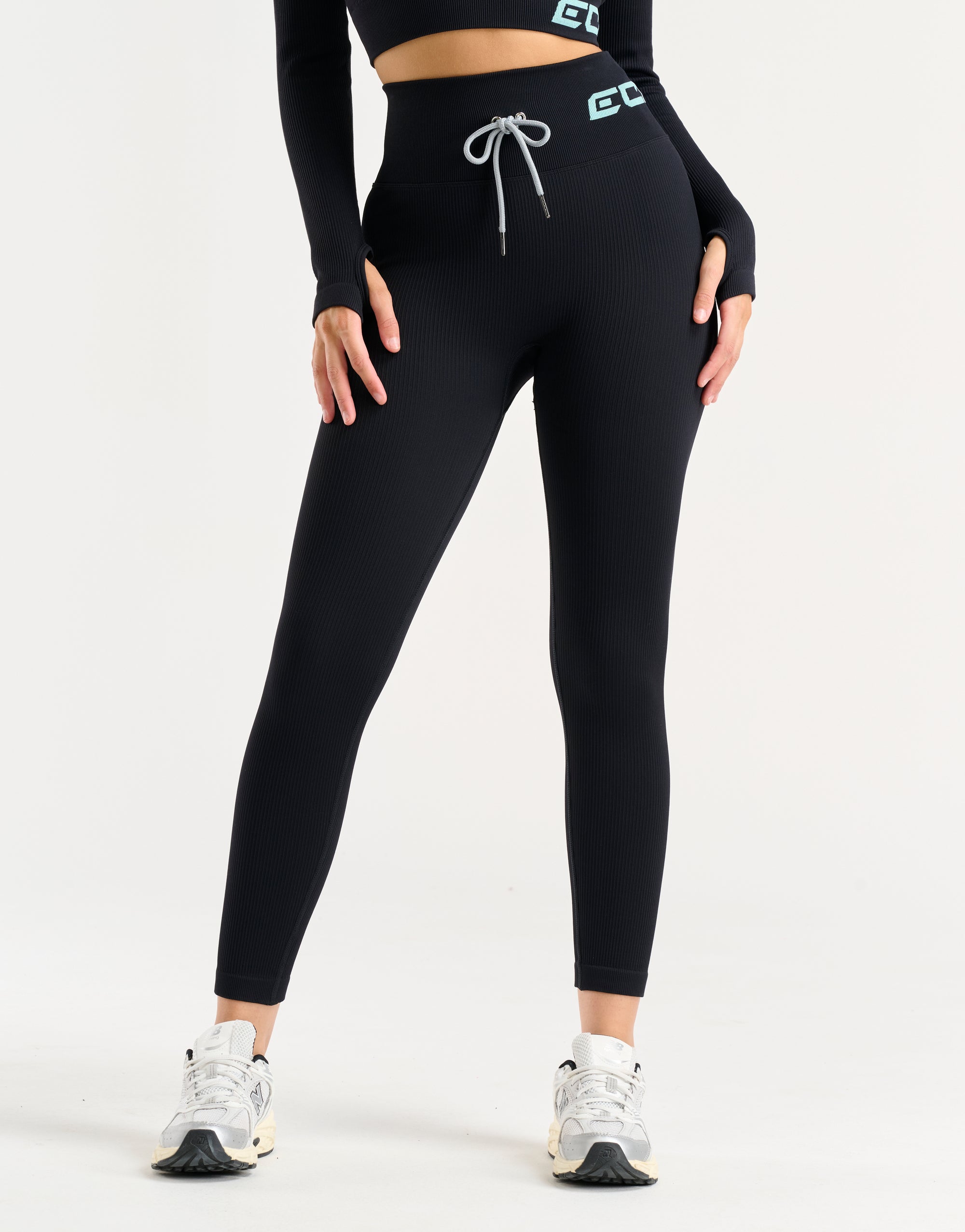 Arise Style Leggings - Black with Mint