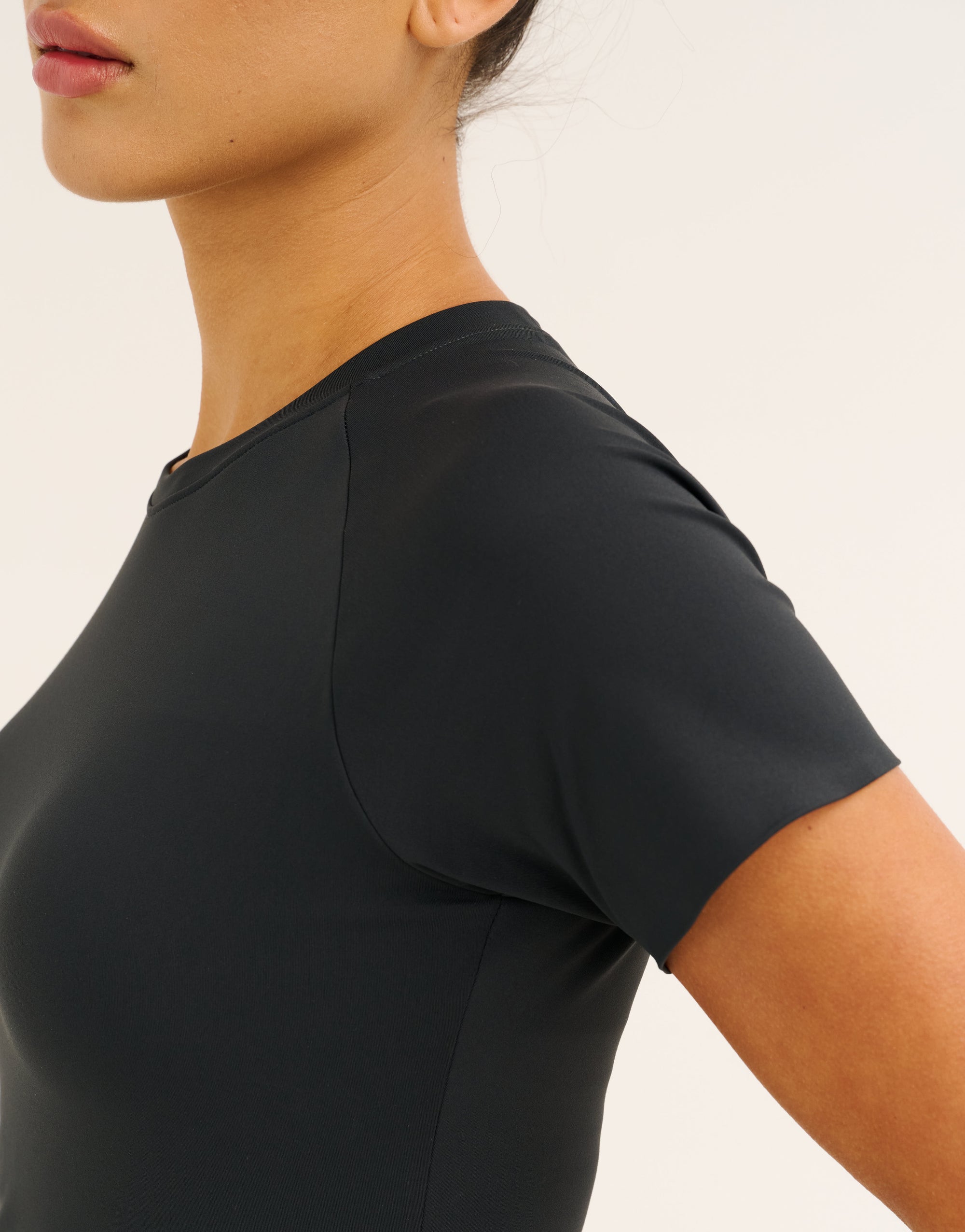 Nova Mesh Tee - Phantom Black