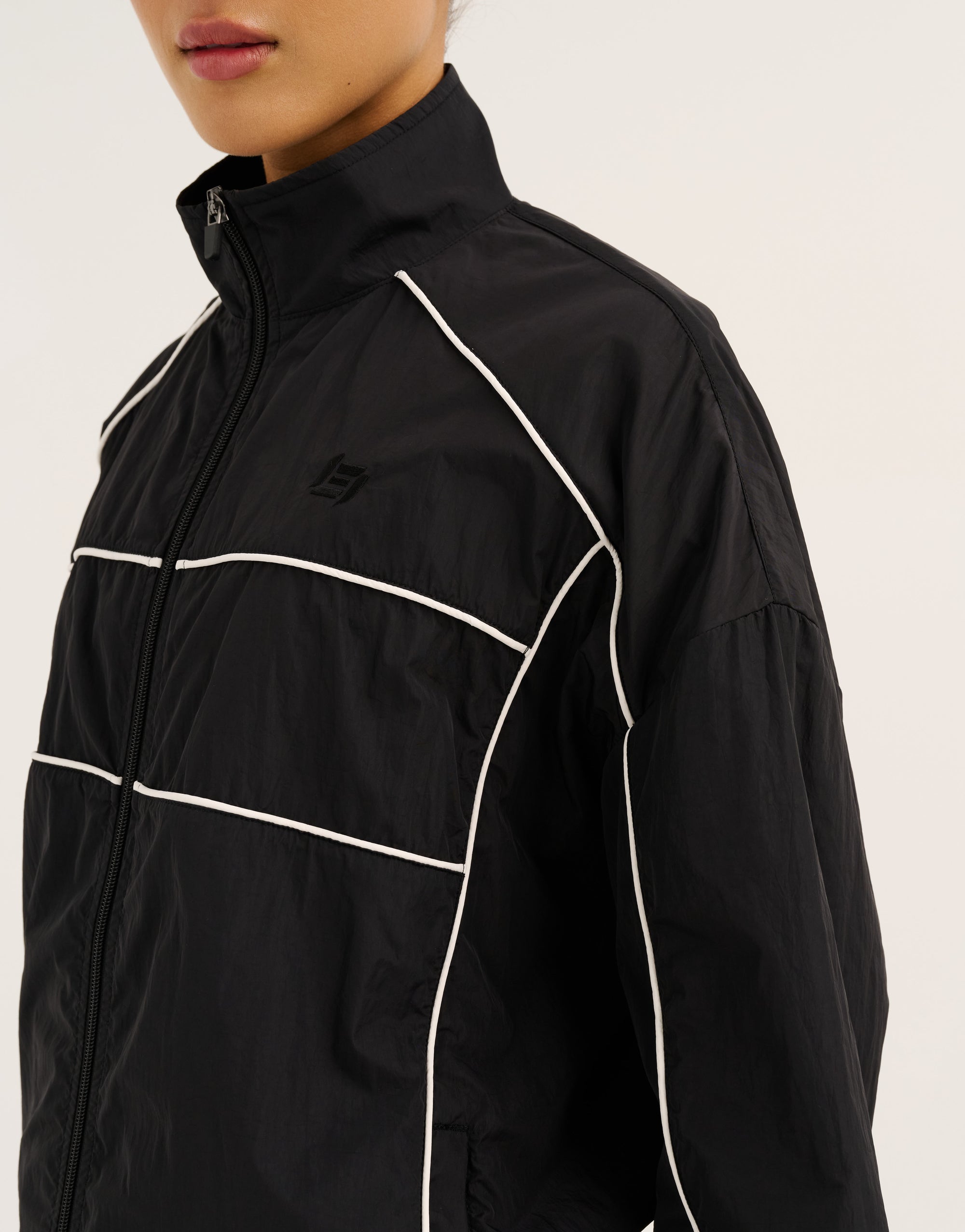 Nova Trek™ Spray Jacket - Phantom Black