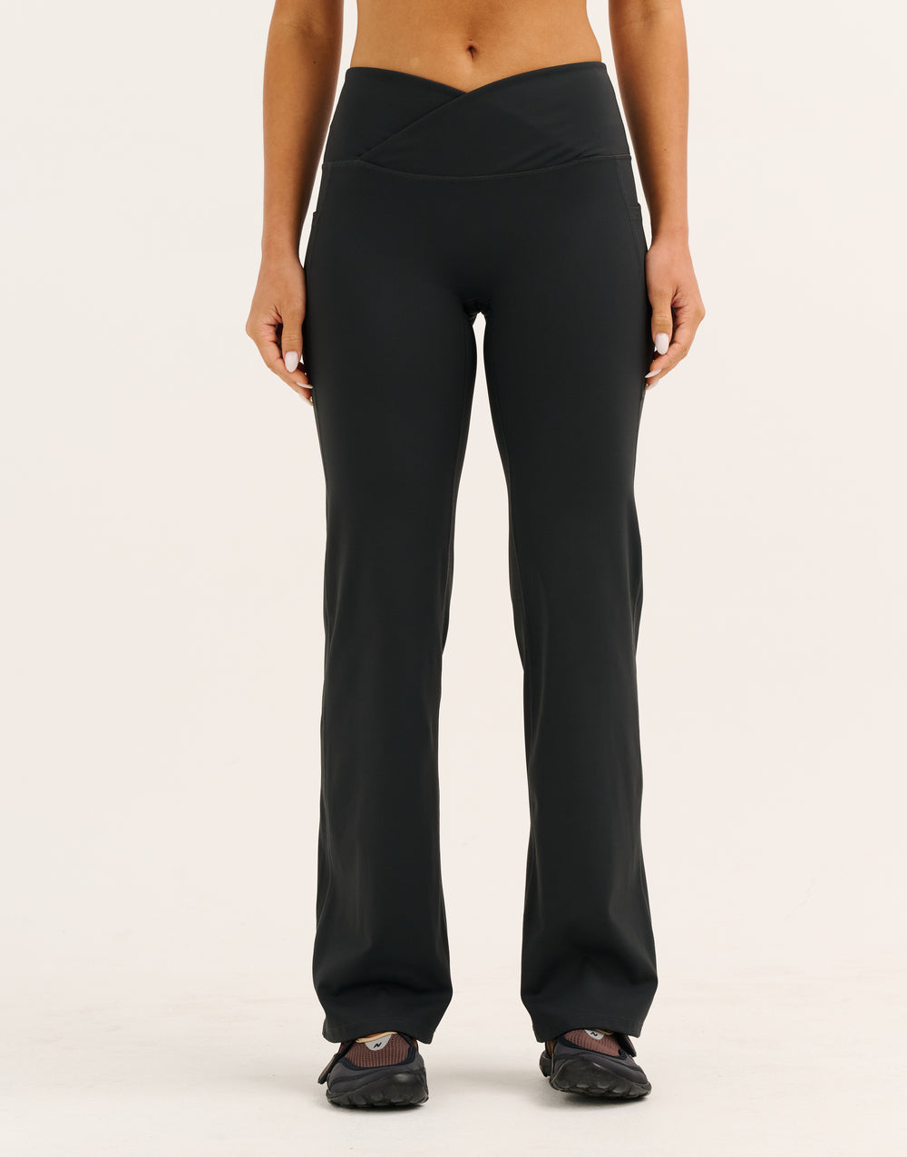 Nova Lycra® Straight Leg Pant - Phantom Black