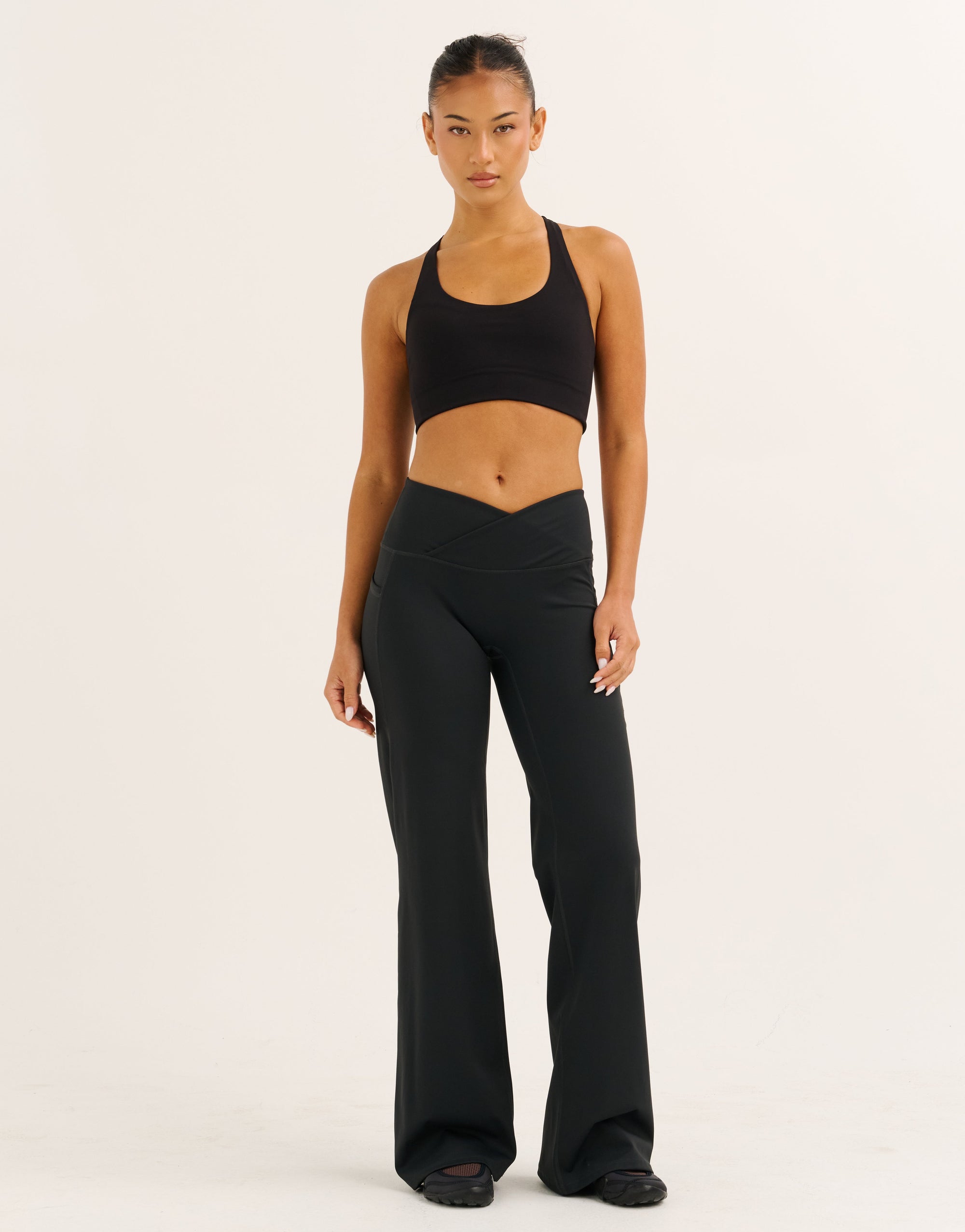 Nova Lycra® Wide Leg Pant - Phantom Black
