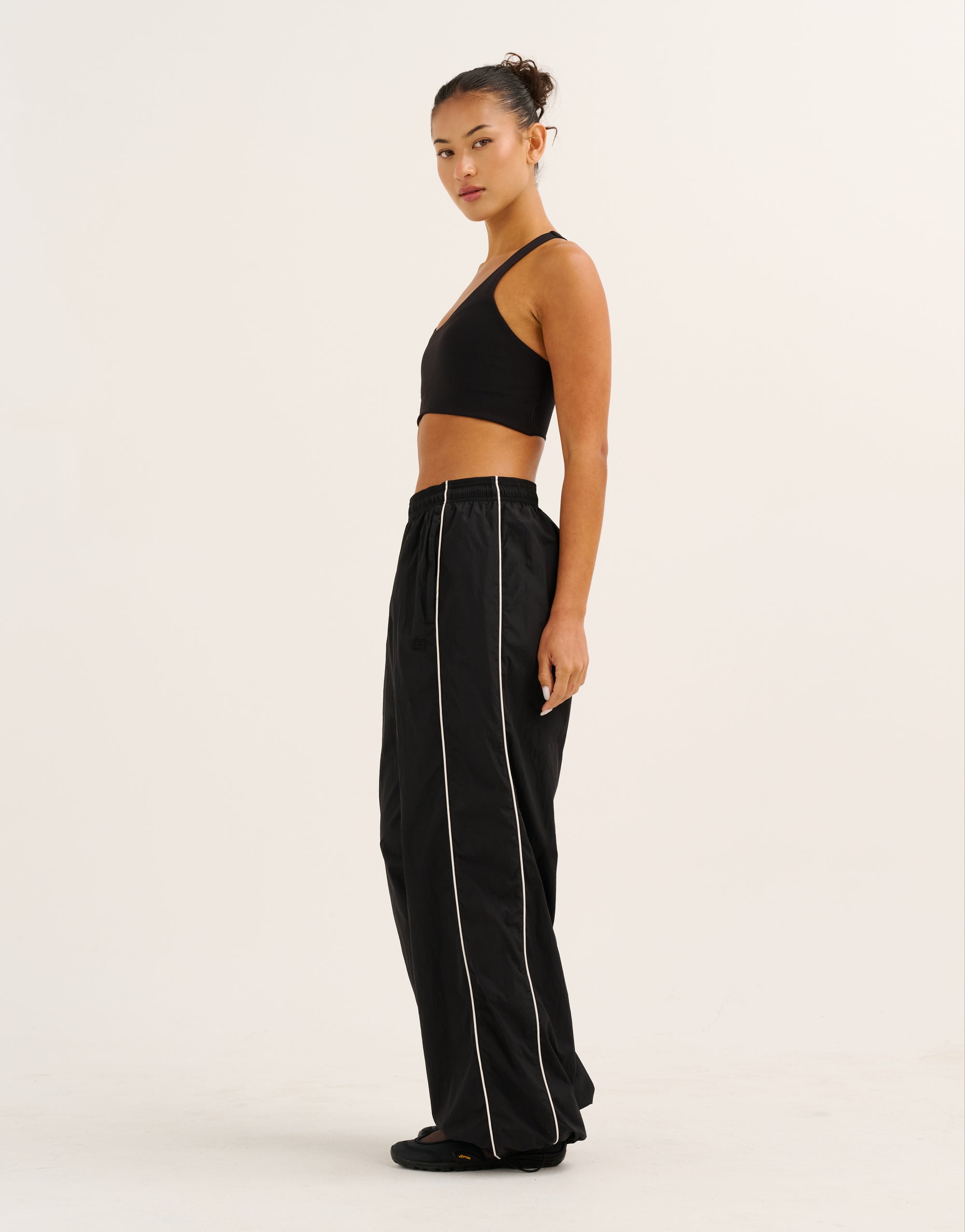 Nova Trek™ Spray Pant - Phantom Black